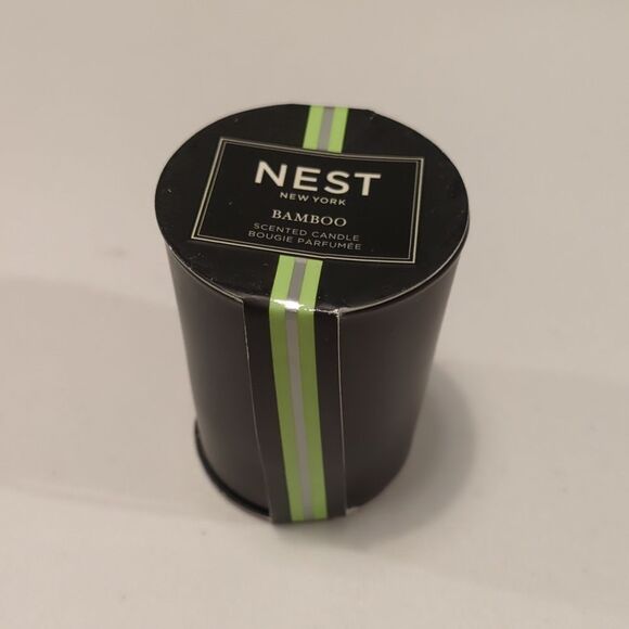 NEW NEST NEW YORK SCENTED CANDLE - Picture 1 of 5